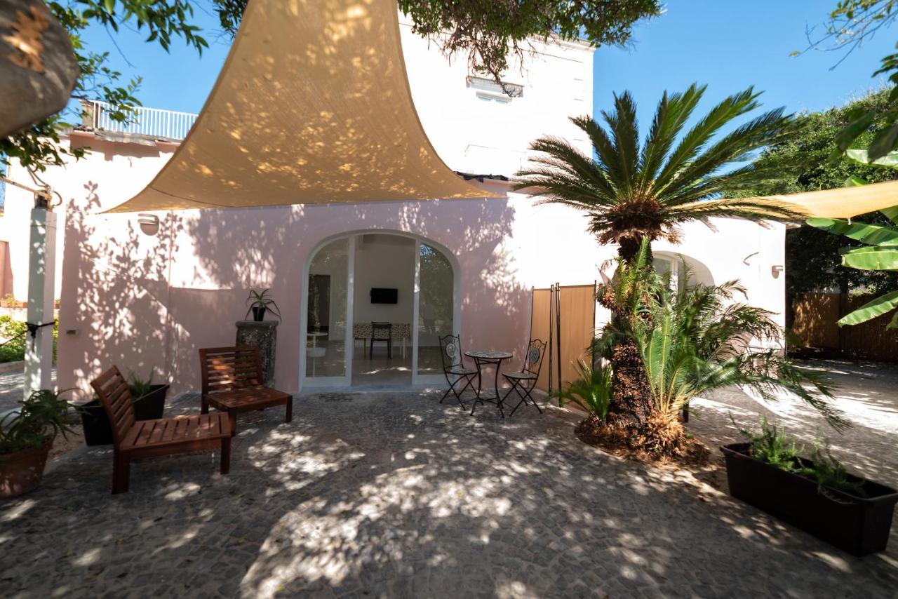 Controvento In Villa Eldorado Procida Exterior photo
